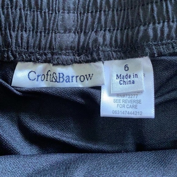 💚 🆕 Shorts - Picture 2 of 4